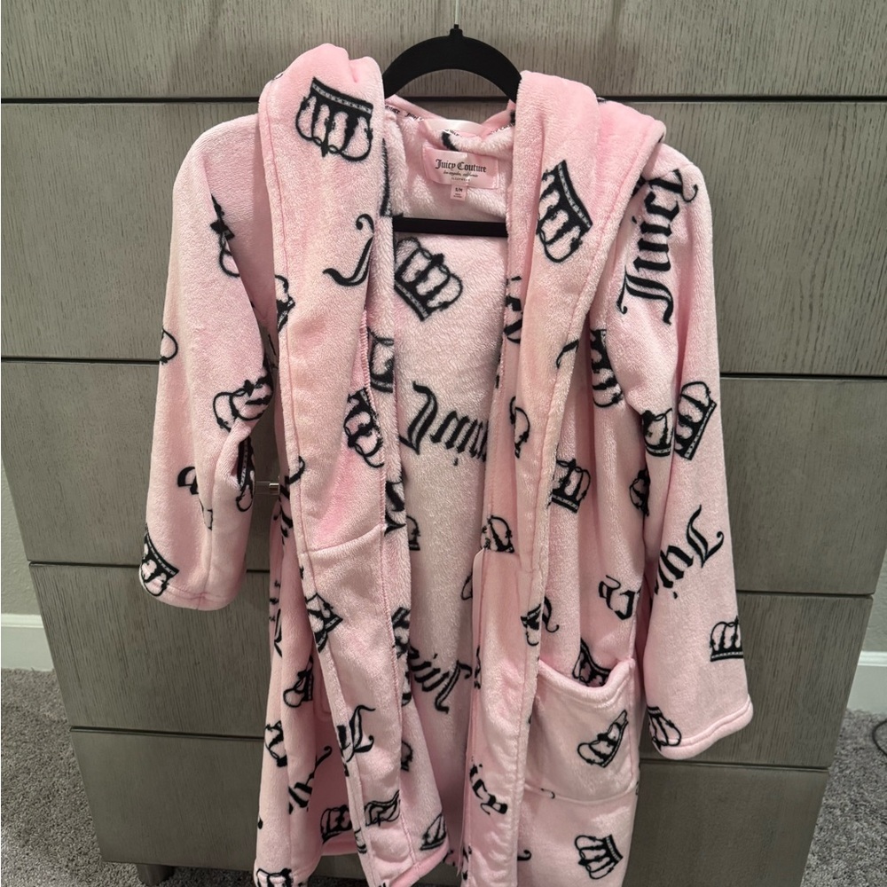 Juicy Couture Soft Pink Lounge Robe